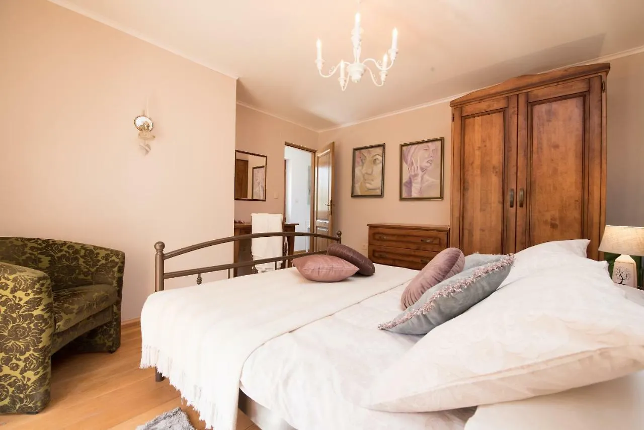 Guest House Rabenseifner - Opatija Jurdani 0*,